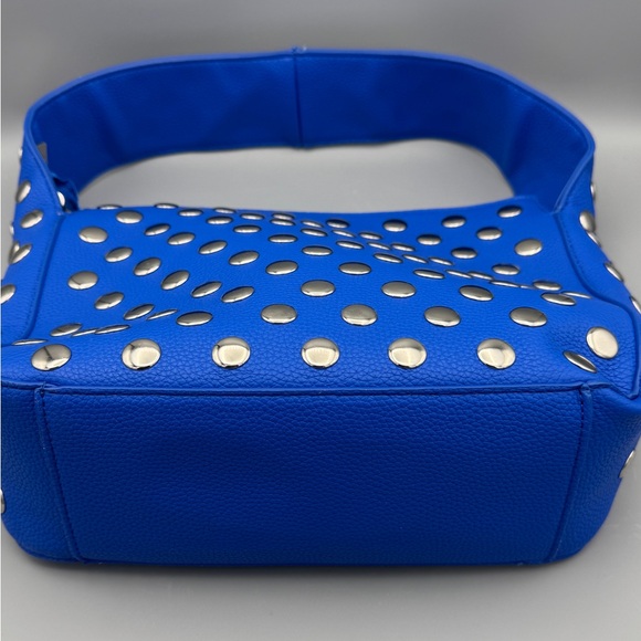 NWOT Bright Blue Studded Shoulder Bag Hobo Style Purse - Picture 5 of 6